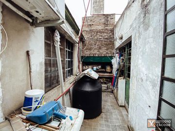 PH venta 1 dormitorio 1 baño 1 patio y parrilla  50 mts 2 totales  - La Plata