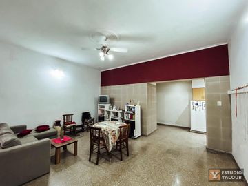 PH venta 1 dormitorio 1 baño 1 patio y parrilla  50 mts 2 totales  - La Plata