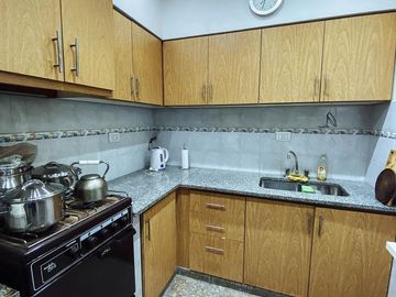 PH venta 1 dormitorio 1 baño 1 patio y parrilla  50 mts 2 totales  - La Plata