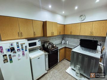 PH venta 1 dormitorio 1 baño 1 patio y parrilla  50 mts 2 totales  - La Plata