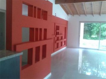 VENTA- PARQUE LELOIR- 1 CUADRA RESEROS CASA SOBRE 2300 M2 LO