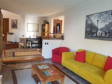 Casa en Venta en Camino el Cajon con Pastor Fernandez