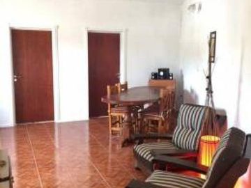 EXCELENTE TERRENO CON CONSTRUCCIÓN