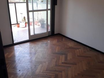 DEPARTAMENTO 3 AMBIENTES CON BALCONES AL FRENTE