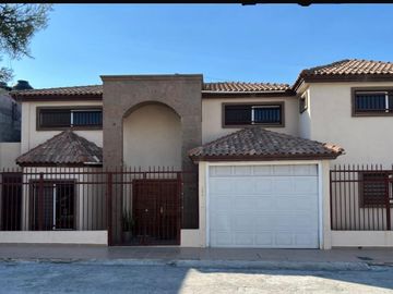 Casa en  VENTA EN RAMOS ARIZPE COL DEL VALLE