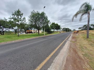 VENTA | Terreno Comercial / Servicios / Habitacional de 2,088m2, Ciudad Maderas, Qro.
