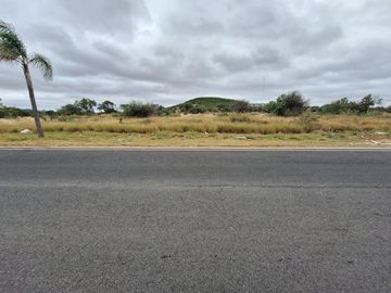 VENTA | Terreno Comercial / Servicios / Habitacional de 2,088m2, Ciudad Maderas, Qro.