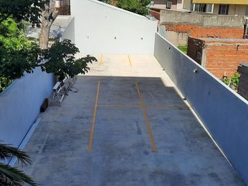 DEPARTAMENTO DOS AMBIENTES A ESTRENAR CON COCHERA