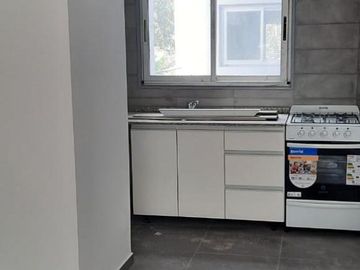 DEPARTAMENTO DOS AMBIENTES A ESTRENAR CON COCHERA