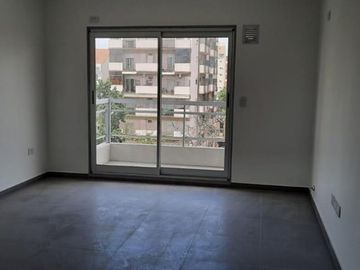 DEPARTAMENTO DOS AMBIENTES A ESTRENAR CON COCHERA