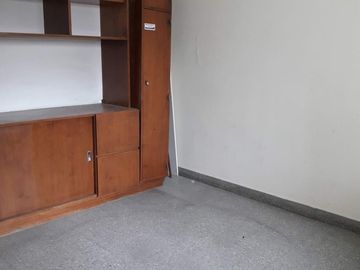 110 M2 DE OFICINAS A METROS DE PEATONAL BELGRANO