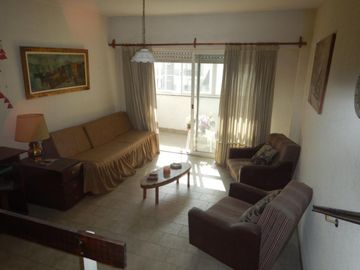 Departamento 2 ambientes con cochera