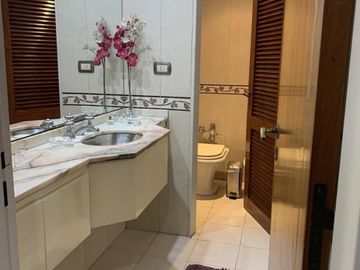 Malaver Excelente Casa 7 Amb. c/ dep. fondo piscina y garage