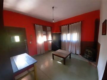 Comoda casa quinta sobre Ramon Franco 380, Glew