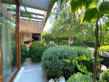 Casa en Venta en PRECIOSA CASA EN AV CHAMISERO