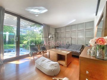 Casa en Venta en PRECIOSA CASA EN AV CHAMISERO