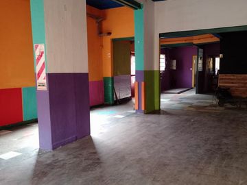 Casona s/Ayacucho a metros de 3 de Febrero