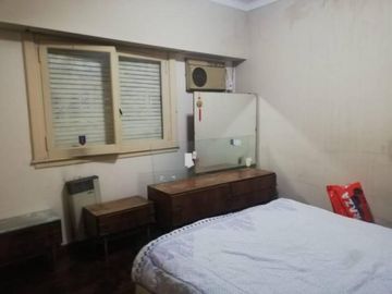 ¡NUEVO PRECIO! Chalet de 3 amb. con fondo.