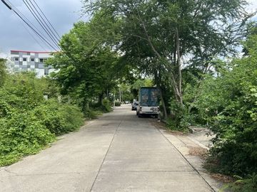 Land for sale at Muang Thong Garden Phattanakarn 69