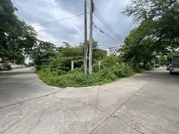 Land for sale at Muang Thong Garden Phattanakarn 69