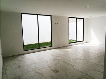 Casa en venta de 4 recamaras en Paseos de la Herradura al sur de Pachuca