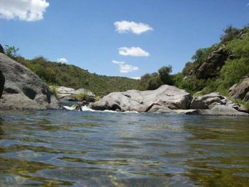 Campo sobre rio La Candelaria 433 ha Cruz del Eje Córdoba