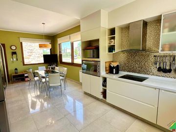 HSM, Molino Norte, Hermosa casa de 4 dormitorios con pileta