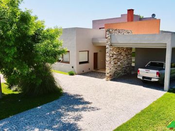 HSM, Molino Norte, Hermosa casa de 4 dormitorios con pileta