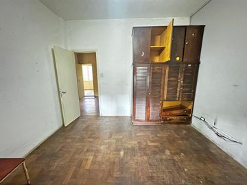 VENTA CASA 3 AMBIENTES CON COCHERA