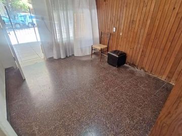 VENTA CASA 3 AMBIENTES CON COCHERA