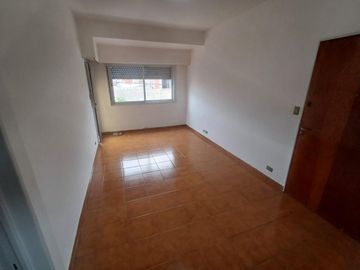 Departamento de 3 ambientes en Caseros!!!