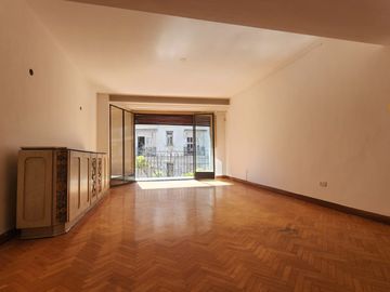 Departamento de 4 ambientes en Venta en Villa crespo