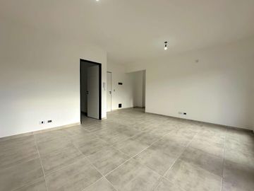 Departamento de 2 ambientes con 2 balcones