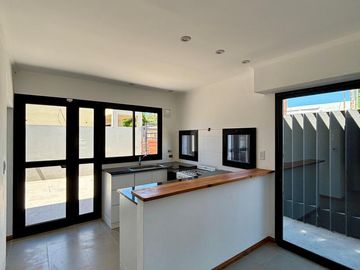 VENTA - CASA A ESTRENAR EN PH - BARRIO VILLA JARDIN
