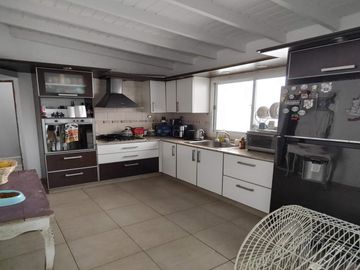 Casa de 8 ambientes en Venta en Caballito