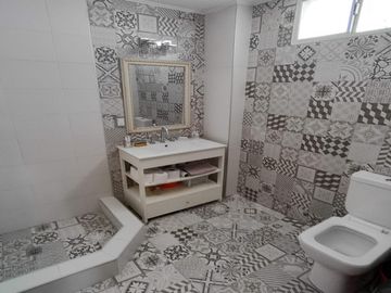 Casa de 8 ambientes en Venta en Caballito