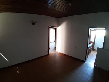 venta departamento frente a la plaza Alen