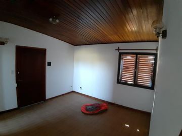 venta departamento frente a la plaza Alen