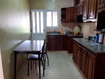 Hermosa casa en Calle 104, a cuadras de Estacion de Guernica