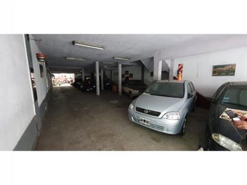 LOCAL SOBRE LOTE PROPIO DE 8.66 X 31.29 EN DOS PLANTAS