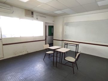 Casa de 8 ambientes en Venta en Villa crespo
