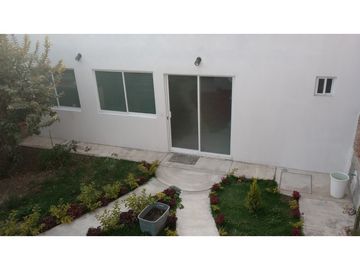 Casa remodelada en venta sobre Boulevard 18 Sur, San Manuel Puebla.