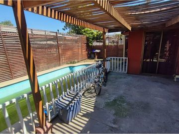 Casa Villa Santa Carolina 4D+2B+4 Estac.