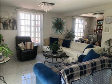 Casa en venta en esquina en Fracc Paseos de la Plata al sur de Pachuca