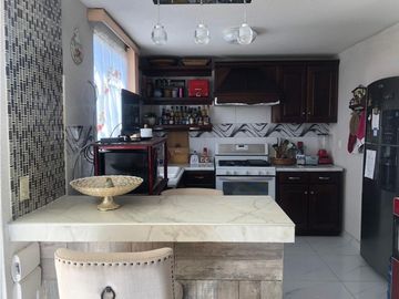 Casa en venta en esquina en Fracc Paseos de la Plata al sur de Pachuca