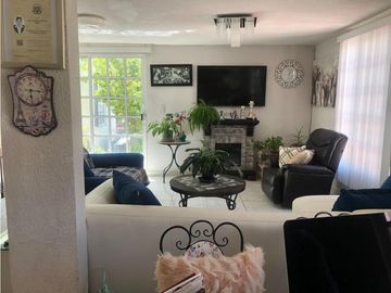 Casa en venta en esquina en Fracc Paseos de la Plata al sur de Pachuca