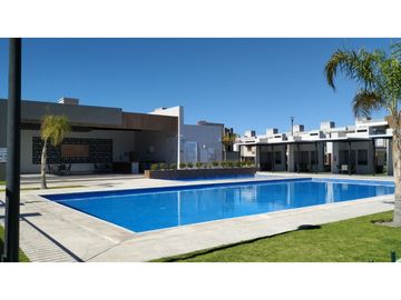 Se vende casa con alberca en Fraccionamiento Andalucia, Tizayuca Hidalgo