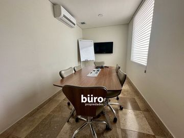 ELEGANTE  HOTEL EN VENTA TOTALMENTE REMODELADO EN SAN ISIDRO