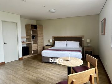 ELEGANTE  HOTEL EN VENTA TOTALMENTE REMODELADO EN SAN ISIDRO