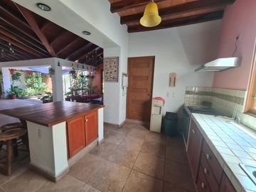 Casa de Campo en las Golondrinas, Colima